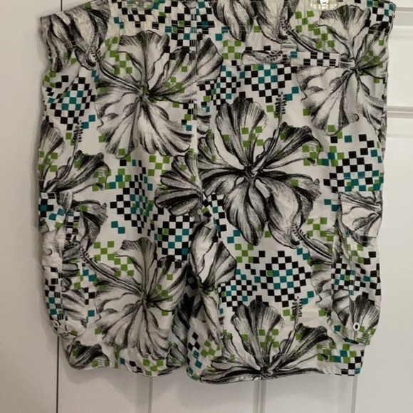 Arizona Jean Company Men’s Swim Trunks - Picture 2 of 4